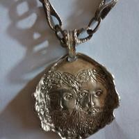 collana con medaglione in argento 