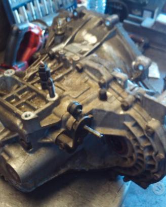 Cambio manuale hyundai trajet 2.0 16v
