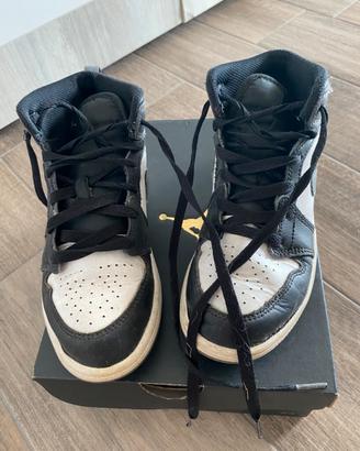 Scarpe bambino Nike Jordan taglia 33.5