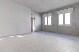 Ampio trilocale con terrazza sovrastante