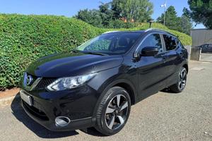 NISSAN Qashqai 1.5 dCi N-Connecta NAVI - LED - T