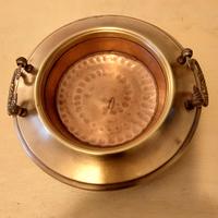 Antico posacenere in ottone