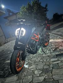 Ktm duke 390 2021