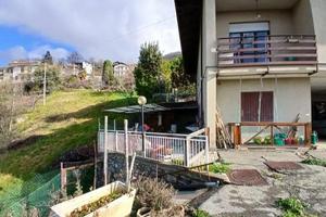 Immobile in asta di 337 m² con più di 5 locali e b