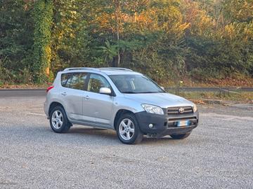 Toyota RAV 4 RAV4 2.0 Luxury CV-152 GPL Automatico