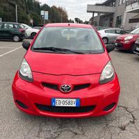 Toyota Aygo 1.0 12V VVT-i 5 porte Sol GPL/68CV/neo