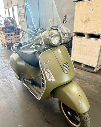 Vespa GTS 300 Anno 2011