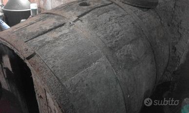 2 botti in legno per vino molto antiche