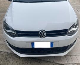 VOLKSWAGEN Polo 5ª serie - 2011