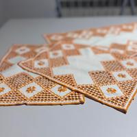 Centrini fatti a mano