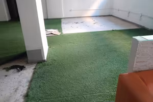 Locale cat.D/6 mq 350 soccavo adiacenze via epomeo