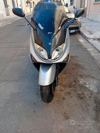 YAMAHA T MAX 500