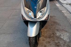 YAMAHA T MAX 500