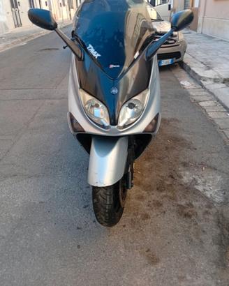 YAMAHA T MAX 500