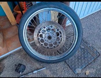 Ruota anteriore 3.00 R21
