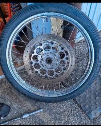 Ruota anteriore 3.00 R21