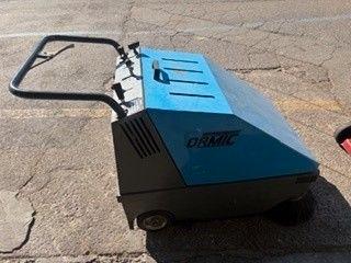 Motoscopa / spazzatrice industriale ORMIC 505T