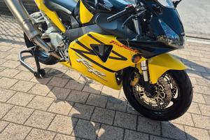 Honda CBR 900 RR 954
