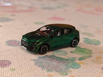 Clio 6 NOREV verde assoluto. 1/64