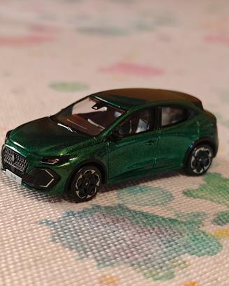 Clio 6 NOREV verde assoluto. 1/64