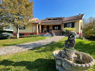 VILLA SINGOLA A SAN MARZANO OLIVETO