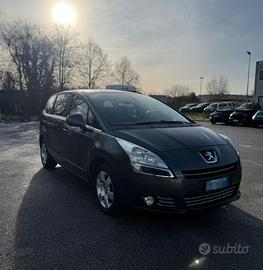 Peugeot 5008 1.6 HDi 112CV Business 7 POSTI NEOPAT