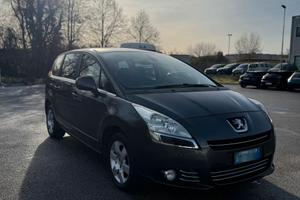 Peugeot 5008 1.6 HDi 112CV Business 7 POSTI NEOPAT
