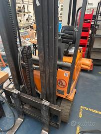 Muletto elettrico STILL R50-12 con caricabatterie