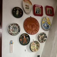 20 piatti  decorati a mano