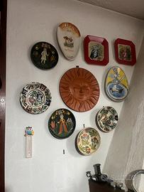 20 piatti  decorati a mano