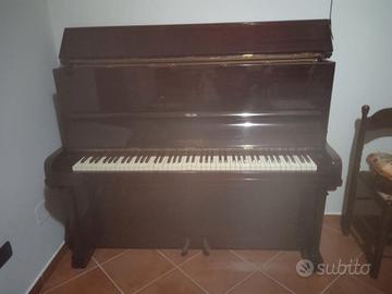 Pianoforte a parete Bentley