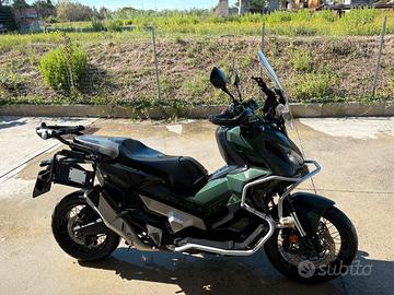 X- ADV 750