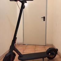 Monopattino Xiaomi 4 pro 