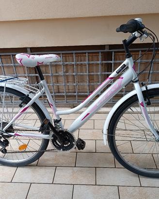 Montain bike donna misura 26  come nuova 
