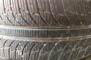 Pneumatici 4 stagioni 