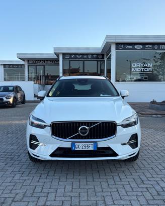 Volvo XC 60 XC60 B4 (d) AWD GEARTRONIC MOMENTUM PR