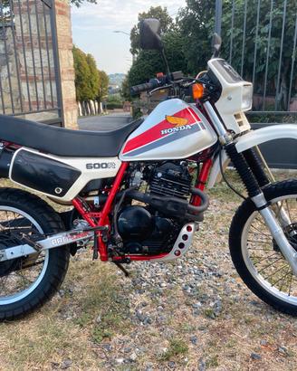 HONDA XL 600 R ‘ 84