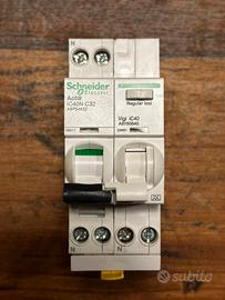 Magnetotermico Schneider 32A A9P54632