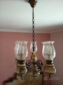 Lampadario vintage in ceramica e vetro