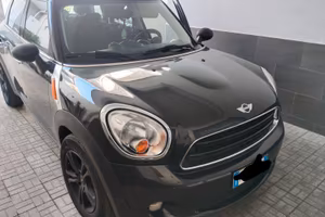 Mini countryman One d 1.6 90 CV 2016 neopatentati