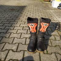 stivali in pelle da moto nuovi con cartellino styl