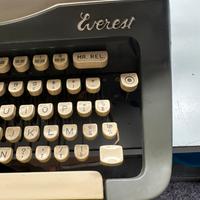 Macchina da scrivere Everest