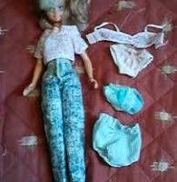 BARBIE Mattel orig. 1987 con 28 vesti,zaino, sedia