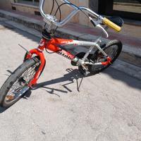 bmx bicicletta 