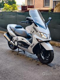 YAMAHA T-MAX 500