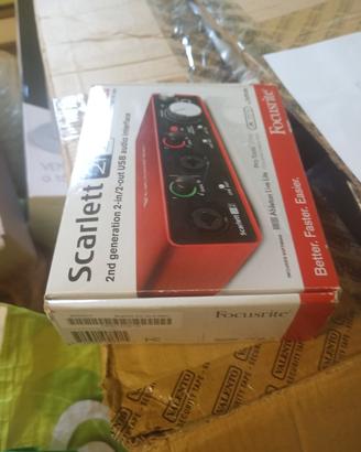 Focusrite Scarlett 2i2 2nd Gen – Scheda audio USB