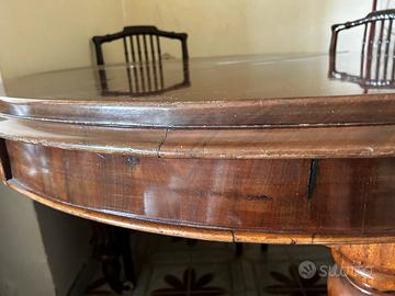 Tavolo allungabile piu sedie