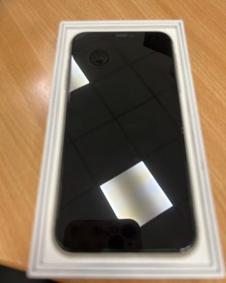 Iphone 11 bianco 128 gb come nuovo