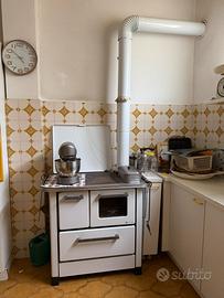 Stufa economica a legna