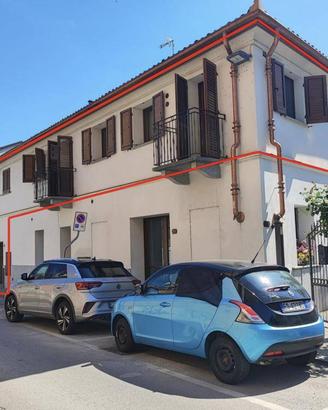 Immobile in asta di 171 m² con 3 locali e box auto